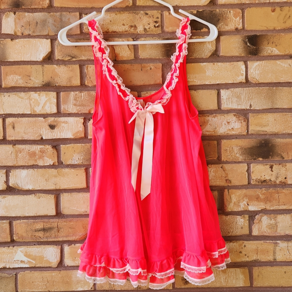 NWT Victoria's Secret Lace Neon Pink Ruffled Lingerie Babydoll Romantic Medium